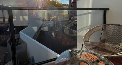 ‘Cove Loft’ - 3 Bed Apartment in Hobart City