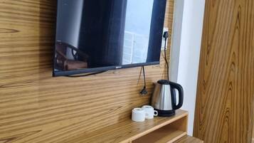 1 bedroom, desk, laptop workspace, blackout curtains