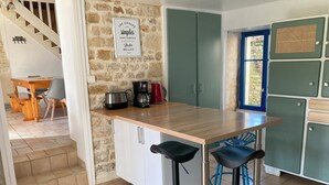 Unclassified image, 3 of 20, button - Cottage for 4 to 6 persons + private jacuzzi (Péault)