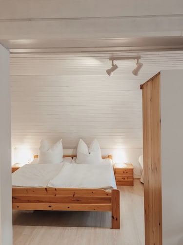 Cozy vacation apartment in the Dahner Felsenland.  Perfect for hiking!