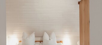 Cozy vacation apartment in the Dahner Felsenland.  Perfect for hiking!