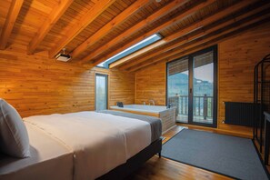 Premium Bungalow, 4 Bedrooms, Mountain View, Sea Facing | In-room safe, desk, laptop workspace, soundproofing - Mağmat Resort & Bungalow (Trabzon)