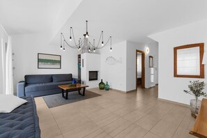 TV, peis og stereoanlegg