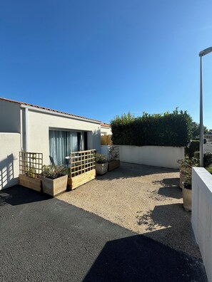 Property grounds - Apt 28 m2 ,a 10 mn du Vieux Port La Rochelle ,10 mn du Pont île de ré, (Dompierre-sur-Mer)