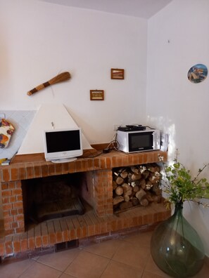 Interior - Apt. R.d.ch Dans les Collines de la Maremme. 40 Min, 24kms Thermes de Saturnia (Il Cecio)