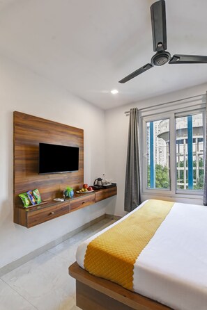 Deluxe Double Room | Premium bedding, free WiFi, bed sheets - Hotel Status By SBG (Ghaziabad)