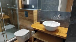 Hair dryer, towels, toilet paper - Beautiful quiet apartment in Cieplice close to walking & cycling routes (Jelenia Góra)