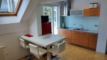 Réfrigérateur, lave-vaisselle