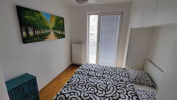 1 bedroom, iron/ironing board, WiFi, bed sheets