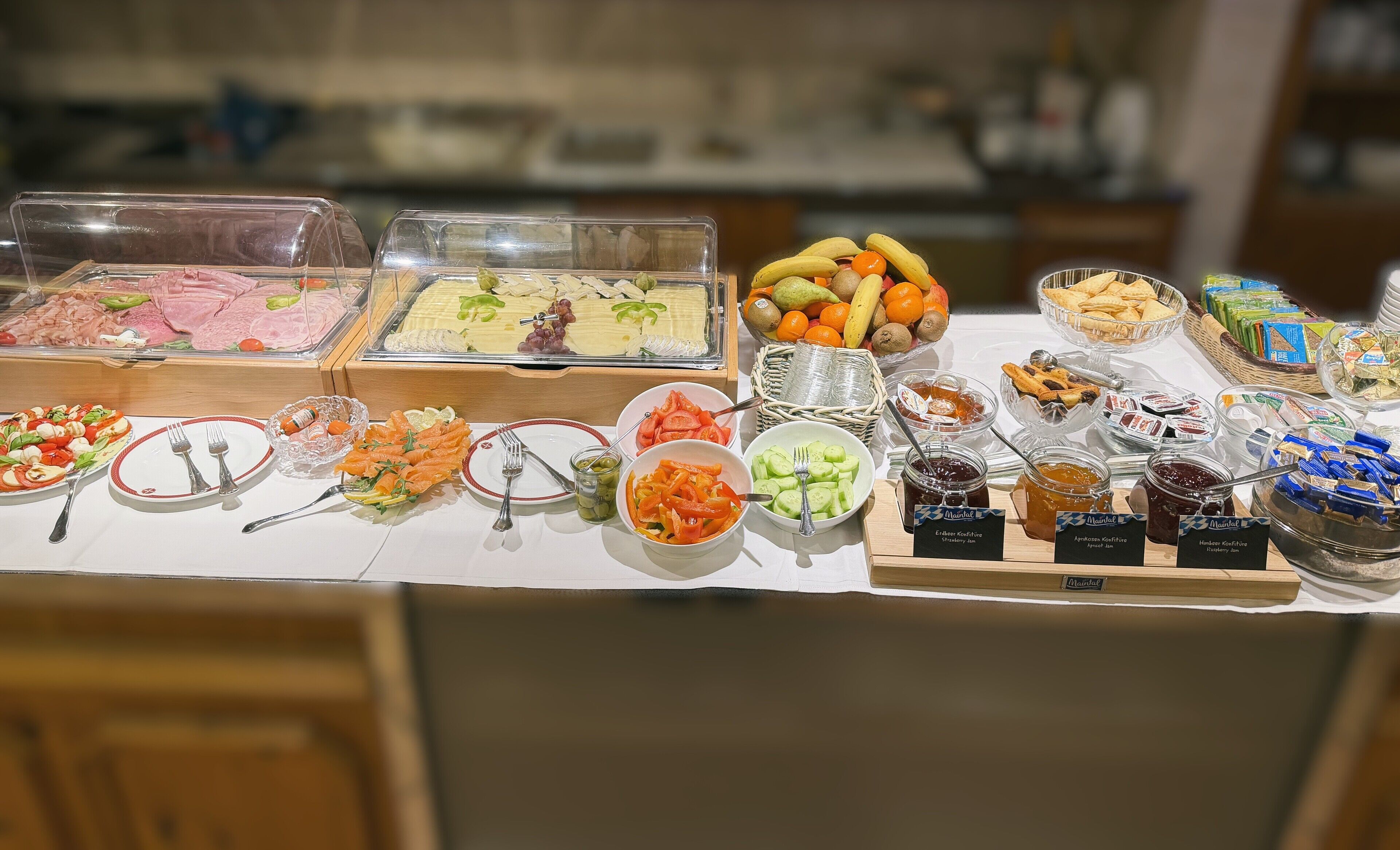 Dagelijks ontbijtbuffet (EUR 10 per persoon)