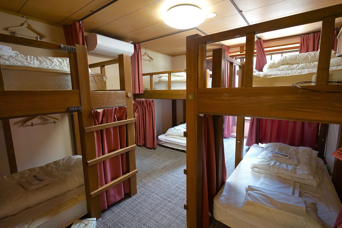 Quarto, para não fumantes (Bunk Room, 6Beds) | Cofres nos quartos, cortinas blackout, Wi-Fi de cortesia