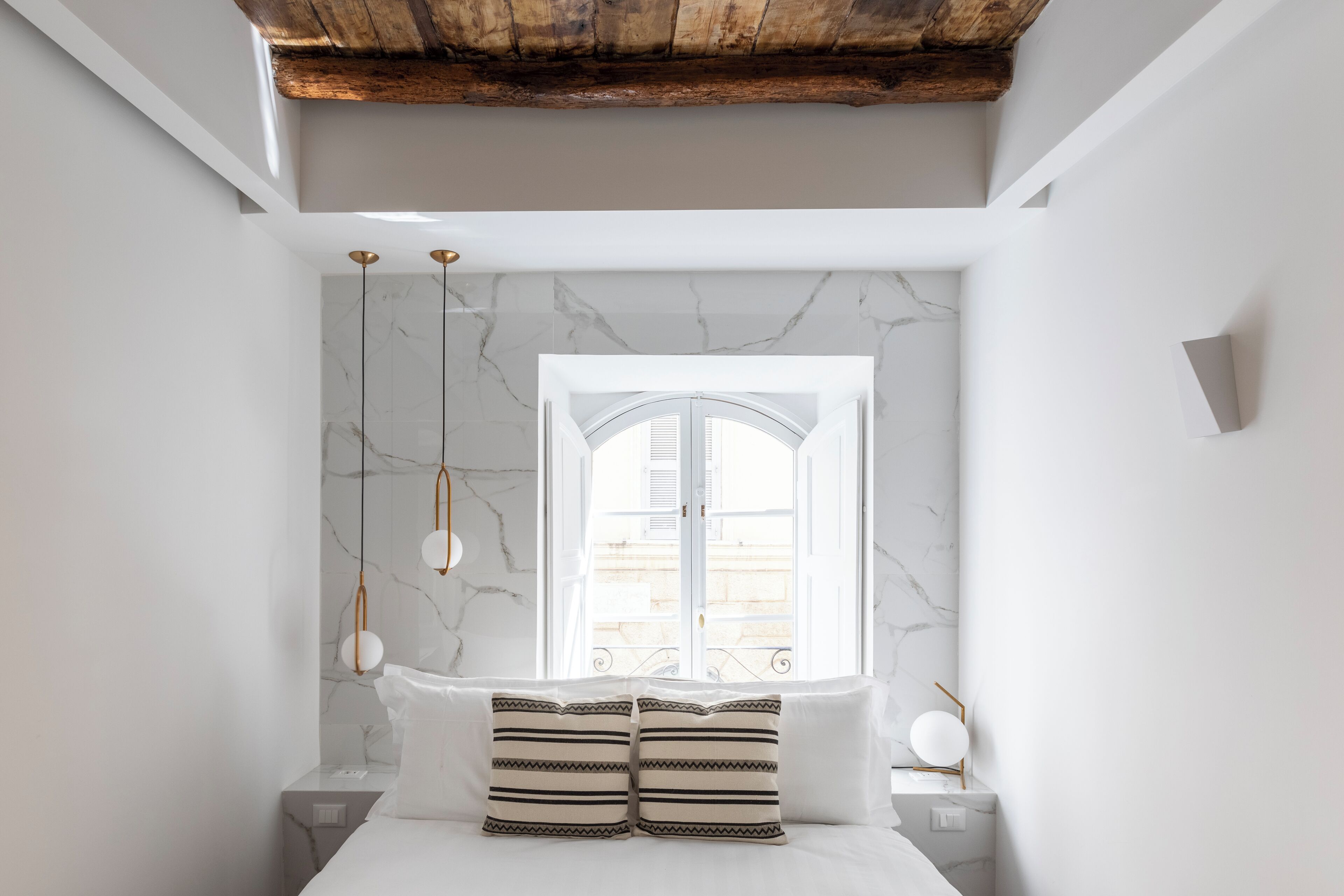 Luxury Apartment | 4 bedrooms, individually furnished, iron/ironing board, free WiFi