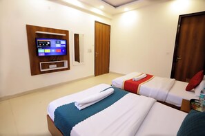 Deluxe Twin kamer | Een kluis op de kamer, een bureau, een laptopwerkplek, gratis wifi