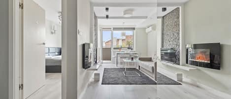 City Apartment | Living area