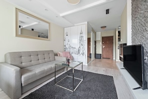 City Apartment | Living room - RentPlanet - Apartament na Śródmieściu (Warsaw)