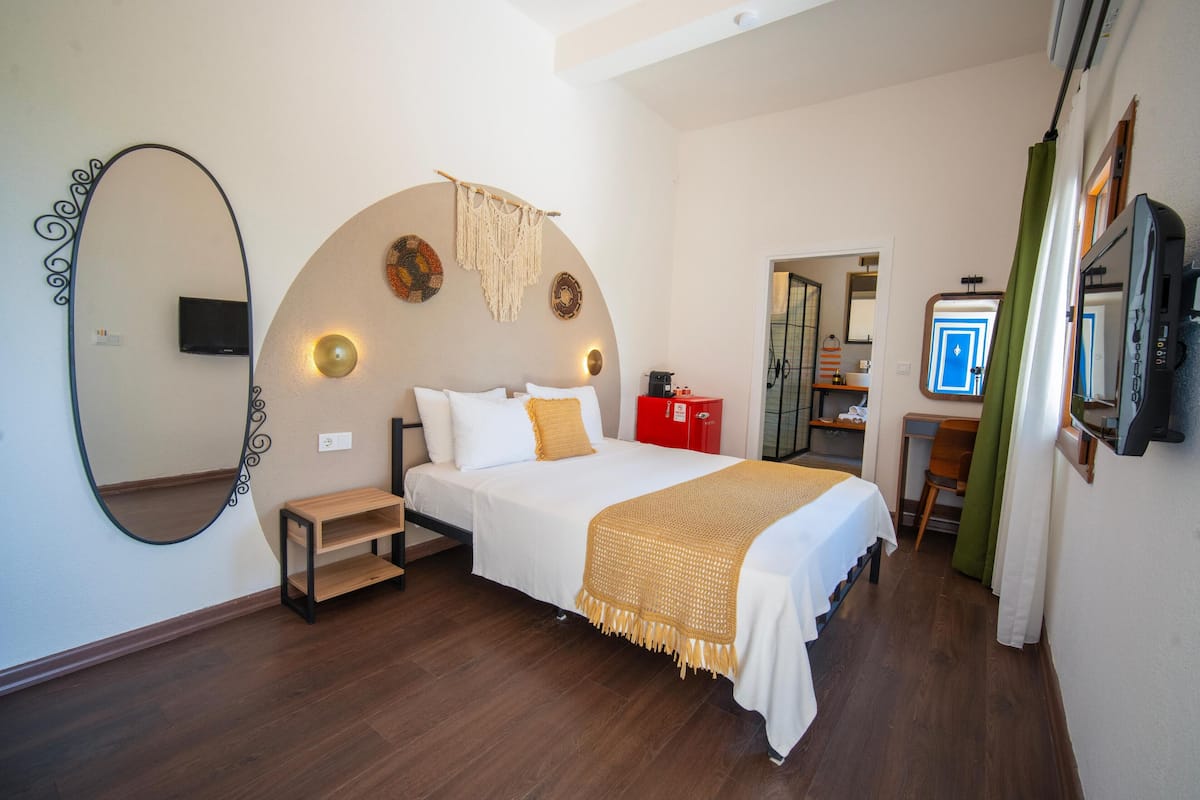 8 bedrooms, free WiFi