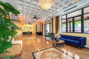 Khu tiếp khách ở sảnh