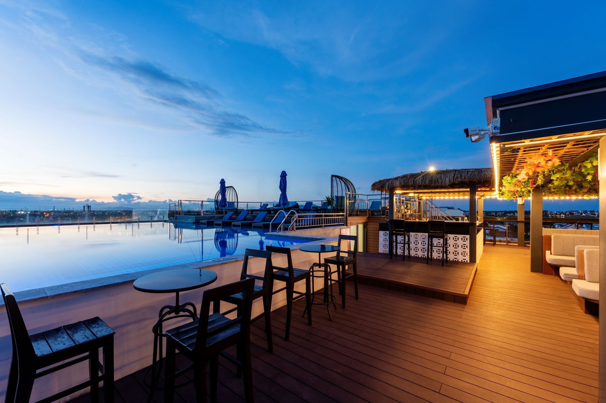 Foto - Qualia De Hôtel Hoi An - Rooftop Bar City View