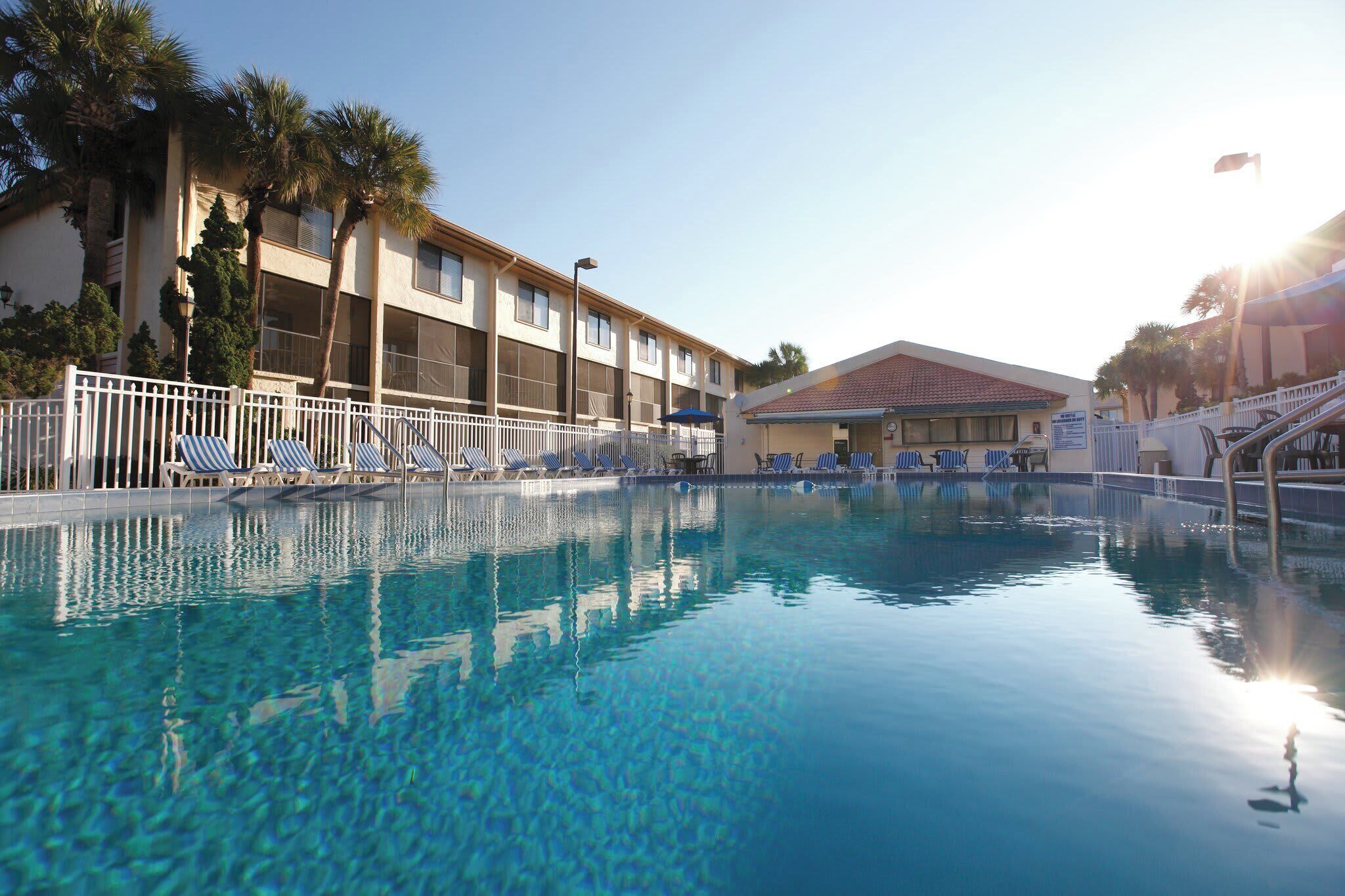 Wyndham Orlando International  | 2BR/2BA King