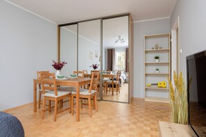 Studio, Balcony | In-room dining - Wilanowska Studio Warsaw by Renters (Warsaw)