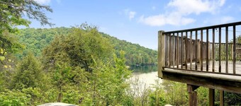 Waterfront, hot tub, dock, beautiful view