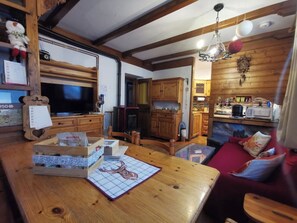 TV connectée, cheminée