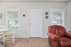 Interior - Texas - come and catch 'em (Rockport)