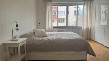 1 bedroom, WiFi, bed sheets