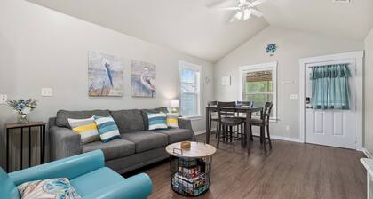 This cottage is a 2 bedroom(s), 2 bathrooms, located in Rockport, TX.