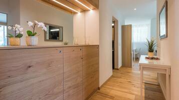Suite, 1 chambre | Coin séjour