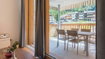 Suite, 1 Bedroom | Terrace/patio
