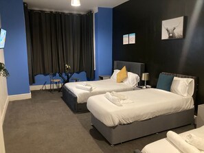 Habitació doble estàndard, amb bany privat | 1 dormitori i wifi gratuïta 