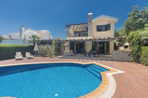 Villa, 3 chambres, piscine privée, vue sur le jardin | Piscine | Piscine extérieure