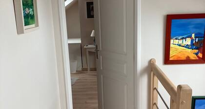 Loue chambre-e-s (6 couchages max.) Ă Versailles / Fontenay-Le-Fleury