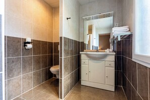 Schreibtisch, kostenloses WLAN