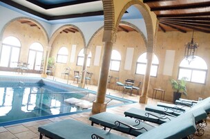 Una bañera de hidromasaje, tratamientos corporales, hidroterapia