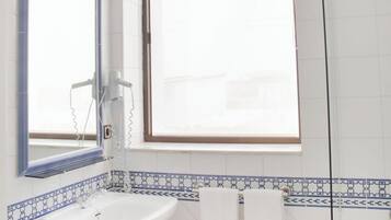 Free toiletries, hair dryer
