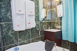 Suite | Badezimmer | Kostenlose Toilettenartikel