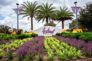 Property grounds - Cozy 3Bd Waterpark @ Enclaves Festival Resort 713 (Davenport)