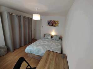 3 bedrooms, free WiFi, bed sheets