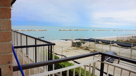 Apartment | Balcony