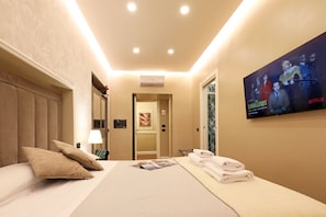 Quarto luxo | Cofres nos quartos, cortinas blackout, quartos à prova de som