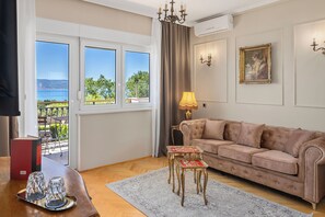 高級套房, 海景 | 迷你吧、免費無線上網、床單