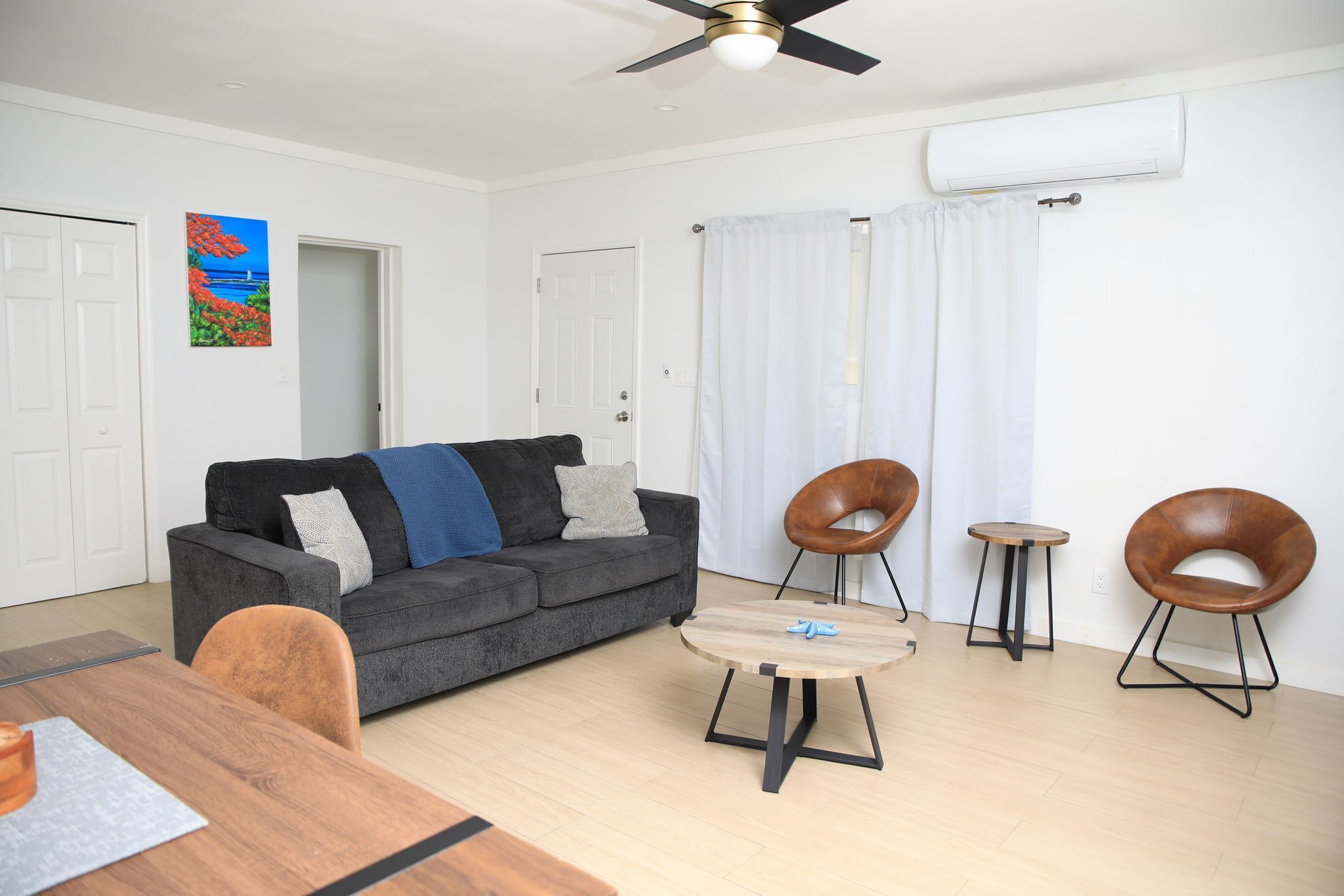 Townhouse W/pool Near Beach, Airport & Supermarket - Nassau