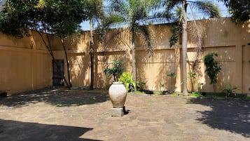 Bagian depan properti