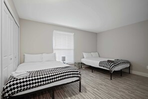 2 chambres, bureau, fer et planche à repasser, Wi-Fi