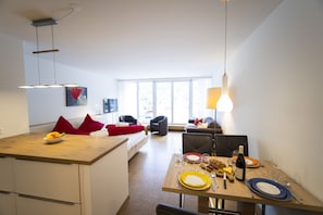 Interior - CHASA TULAI F83: BEAUTIFULLY RENOVATED STUDIO IN HOLIDAY PARK TULAI F83 (Scuol)