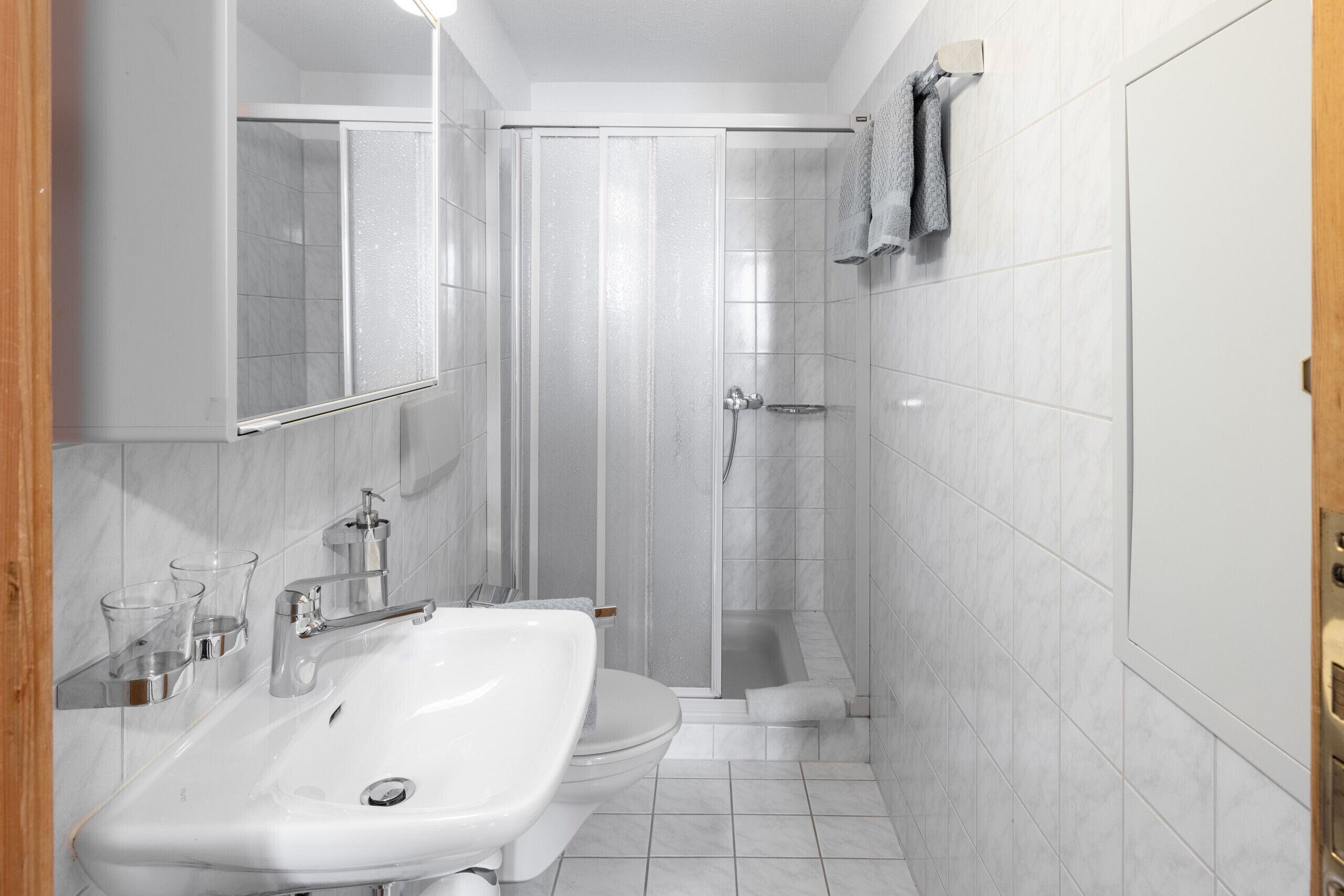 Shower, towels