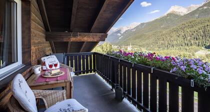 Chasa Buorcha: Renovated, exceptional 1.5-room penthouse with large panoramic balcony