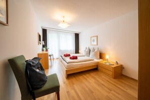 Free WiFi, bed sheets